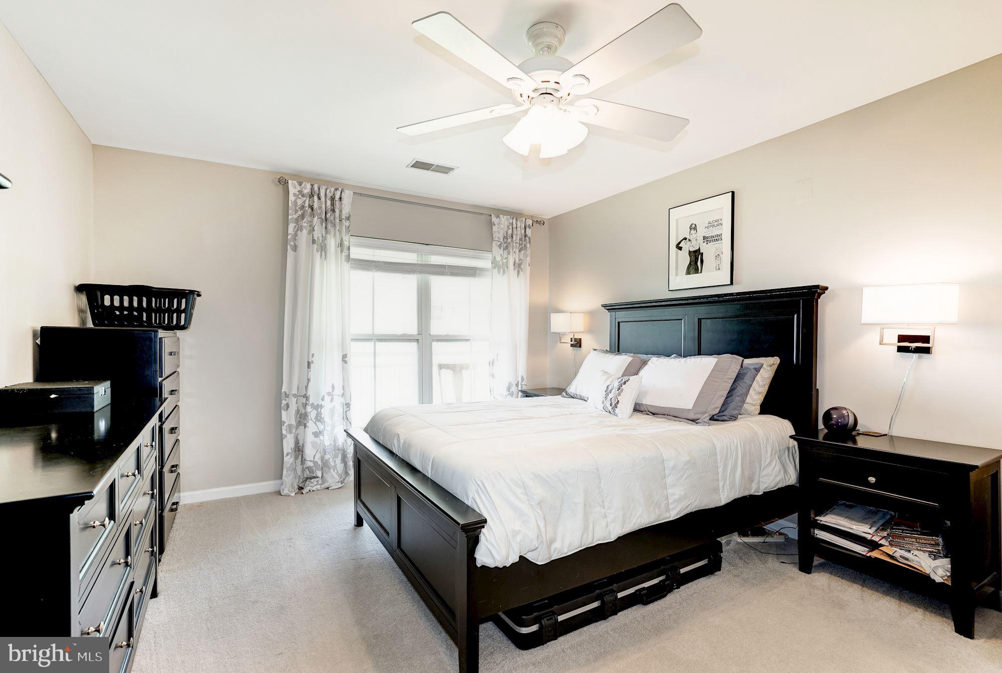 CAMERON STATION - Residential