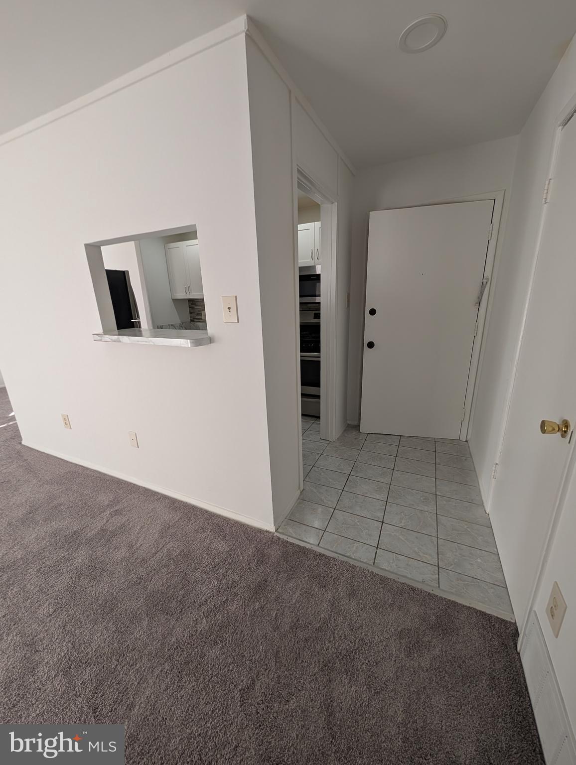 HOLLY HILL CONDOMINIUMS - Residential Lease