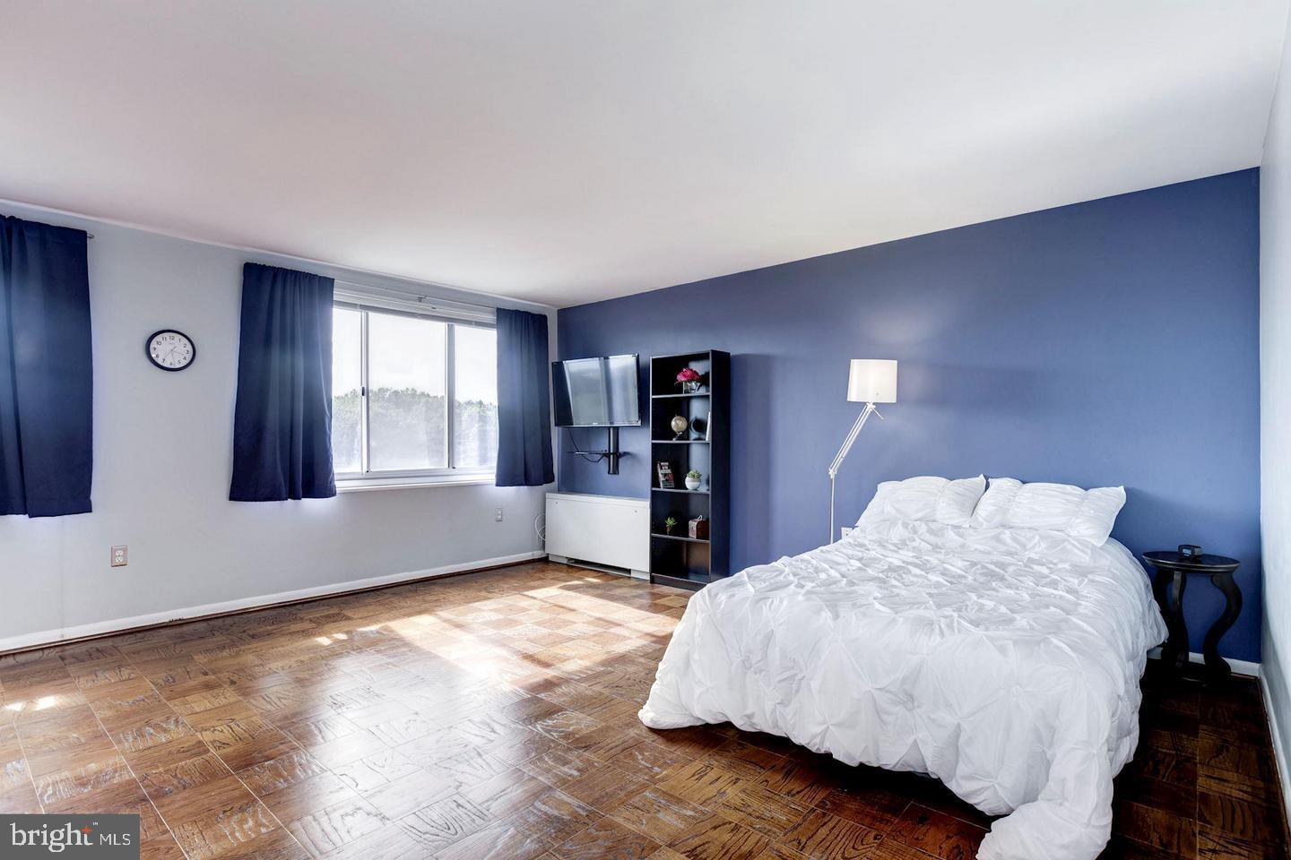 10201 GROSVENOR PLACE 1424