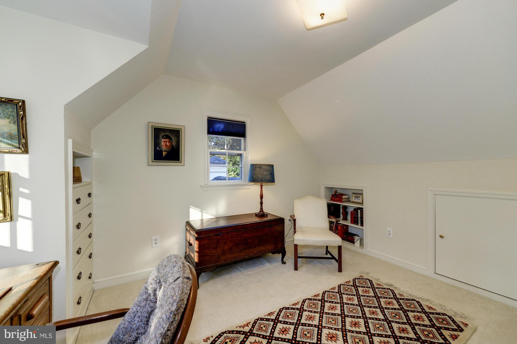 LUXMANOR - Residential