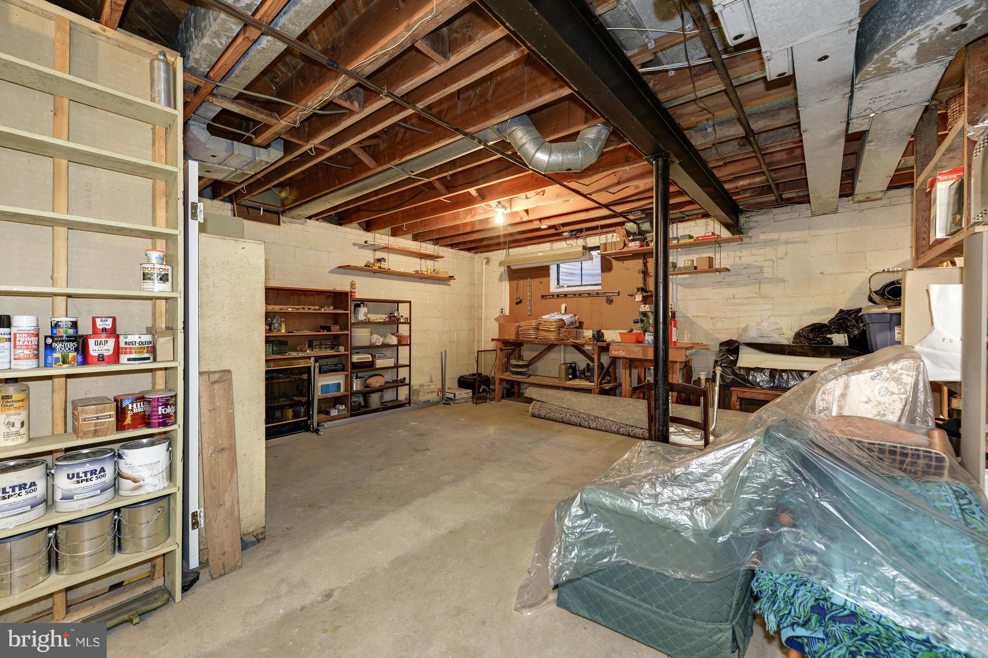 LUXMANOR - Residential