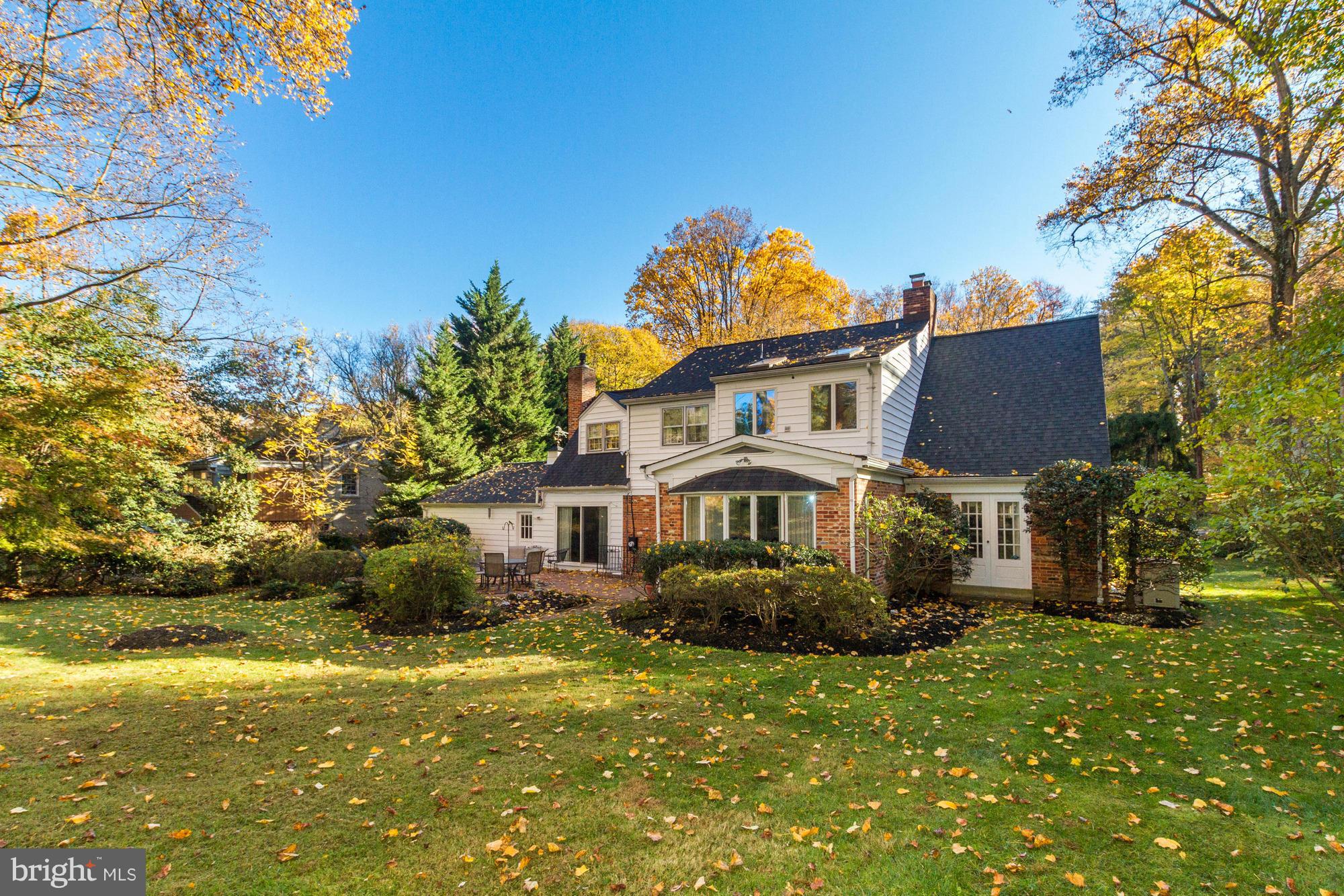 LUXMANOR - Residential