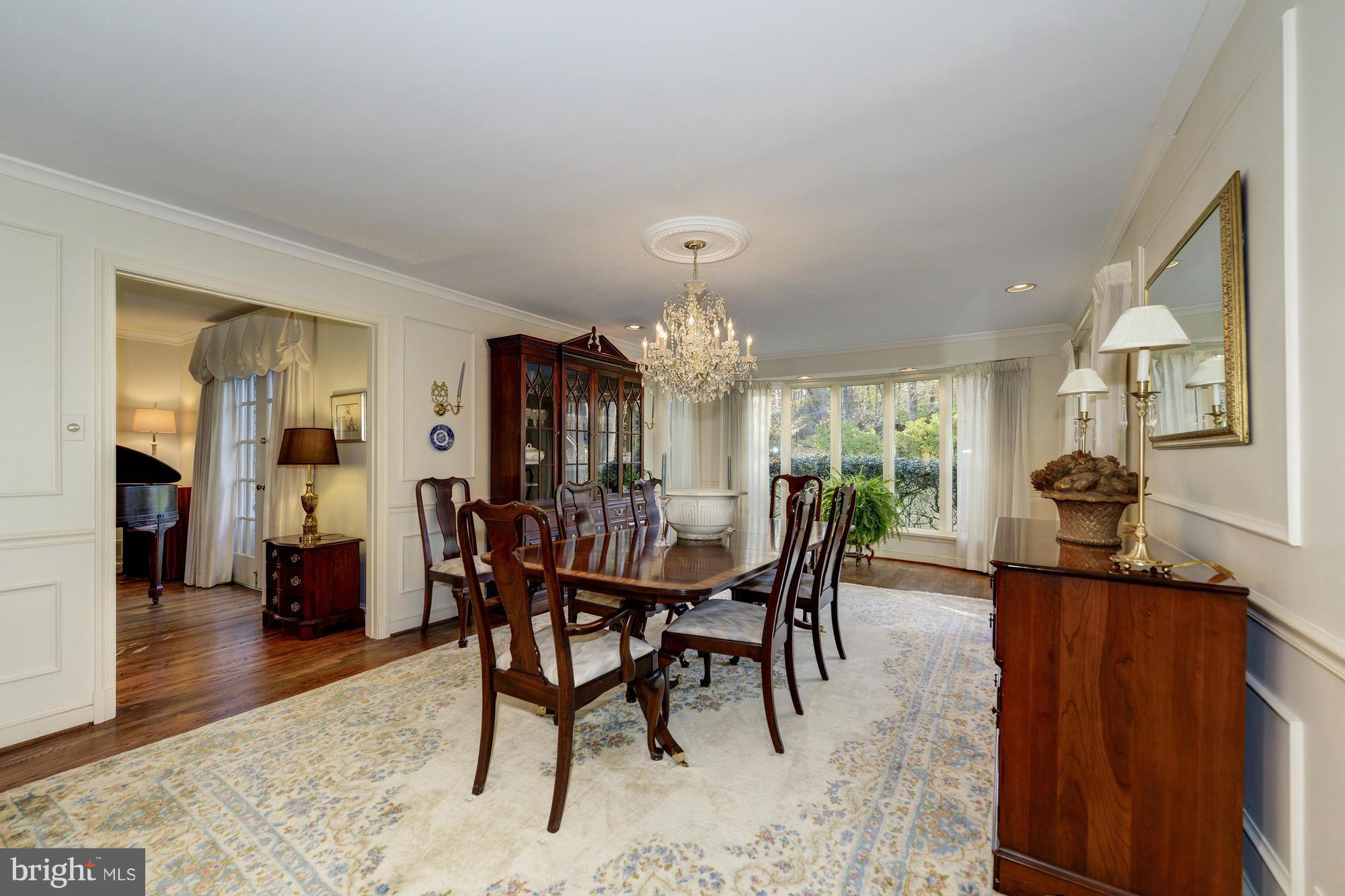 LUXMANOR - Residential