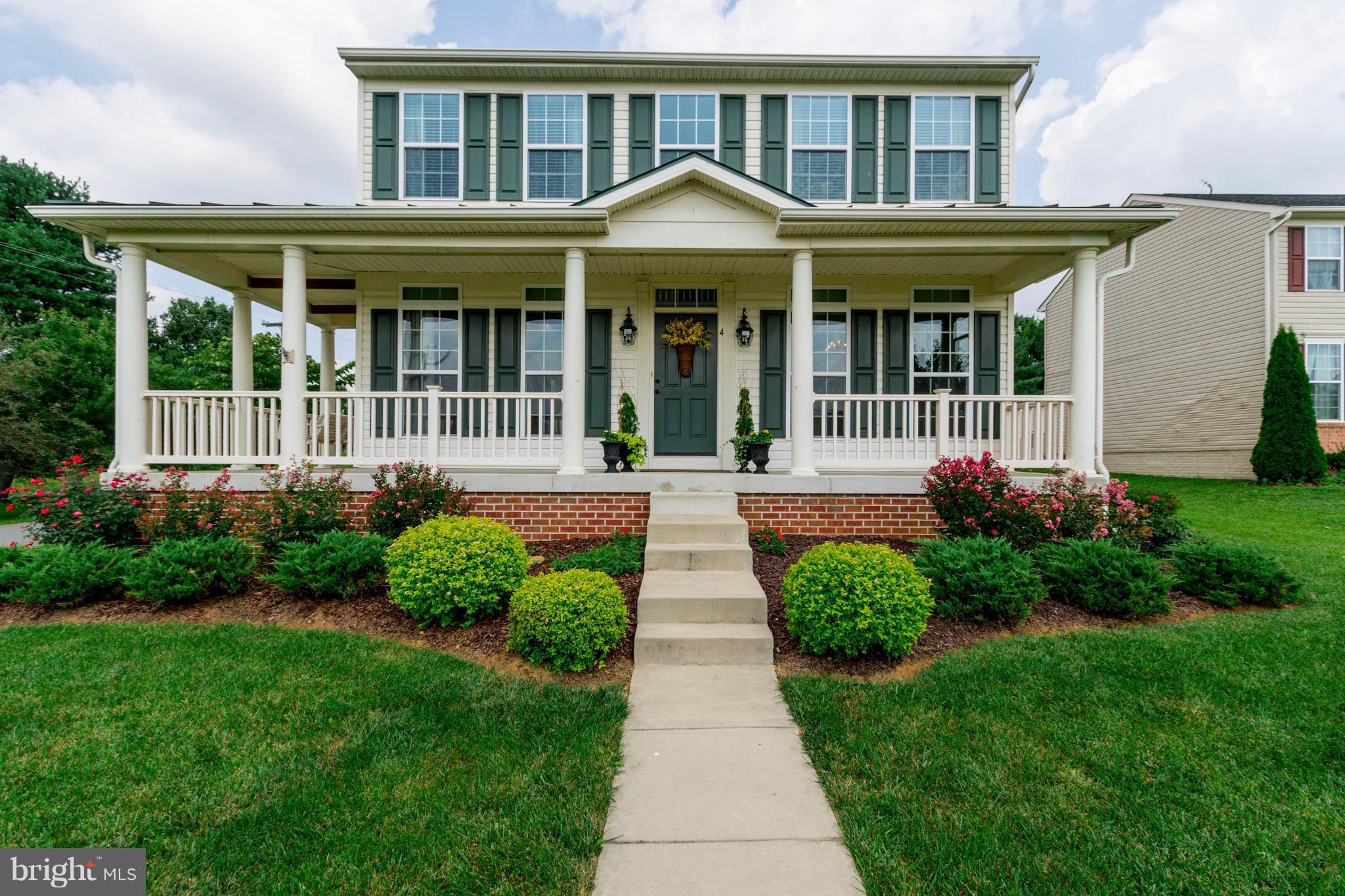 LOVETTSVILLE TOWN CENTER - Residential