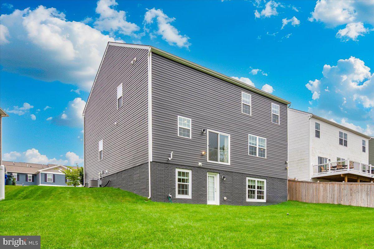 THE PRESERVE AT TUSCARORA - Residential