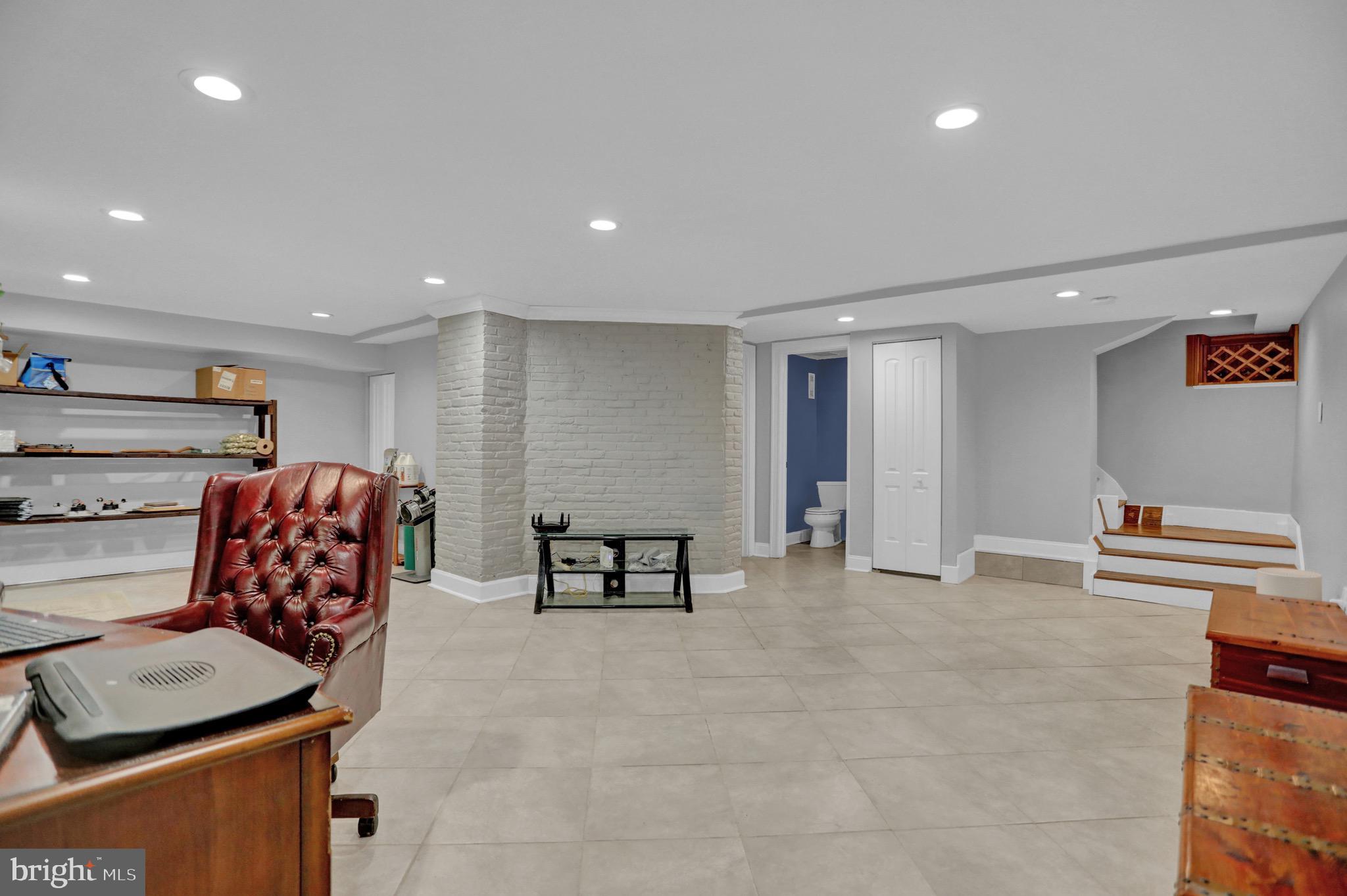 LAKE EVESHAM HISTORIC DISTRICT - Residential