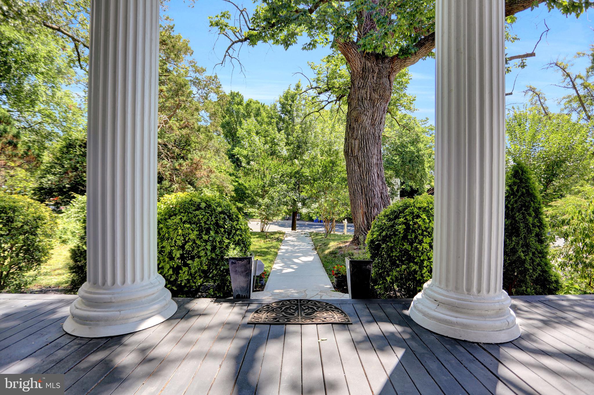 LAKE EVESHAM HISTORIC DISTRICT - Residential