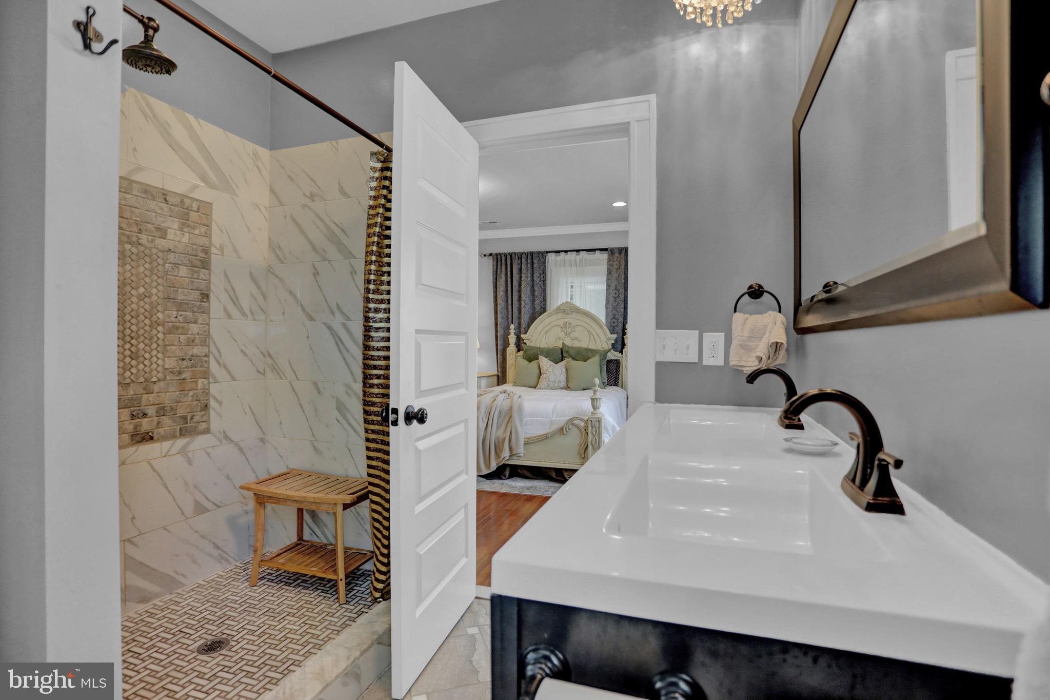 LAKE EVESHAM HISTORIC DISTRICT - Residential