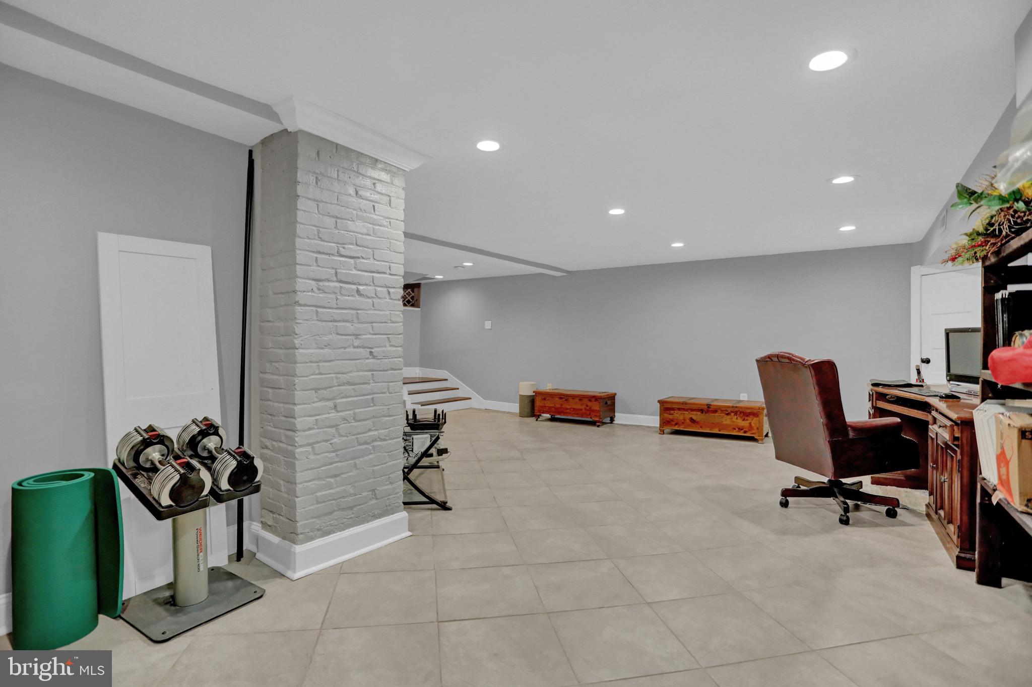 LAKE EVESHAM HISTORIC DISTRICT - Residential