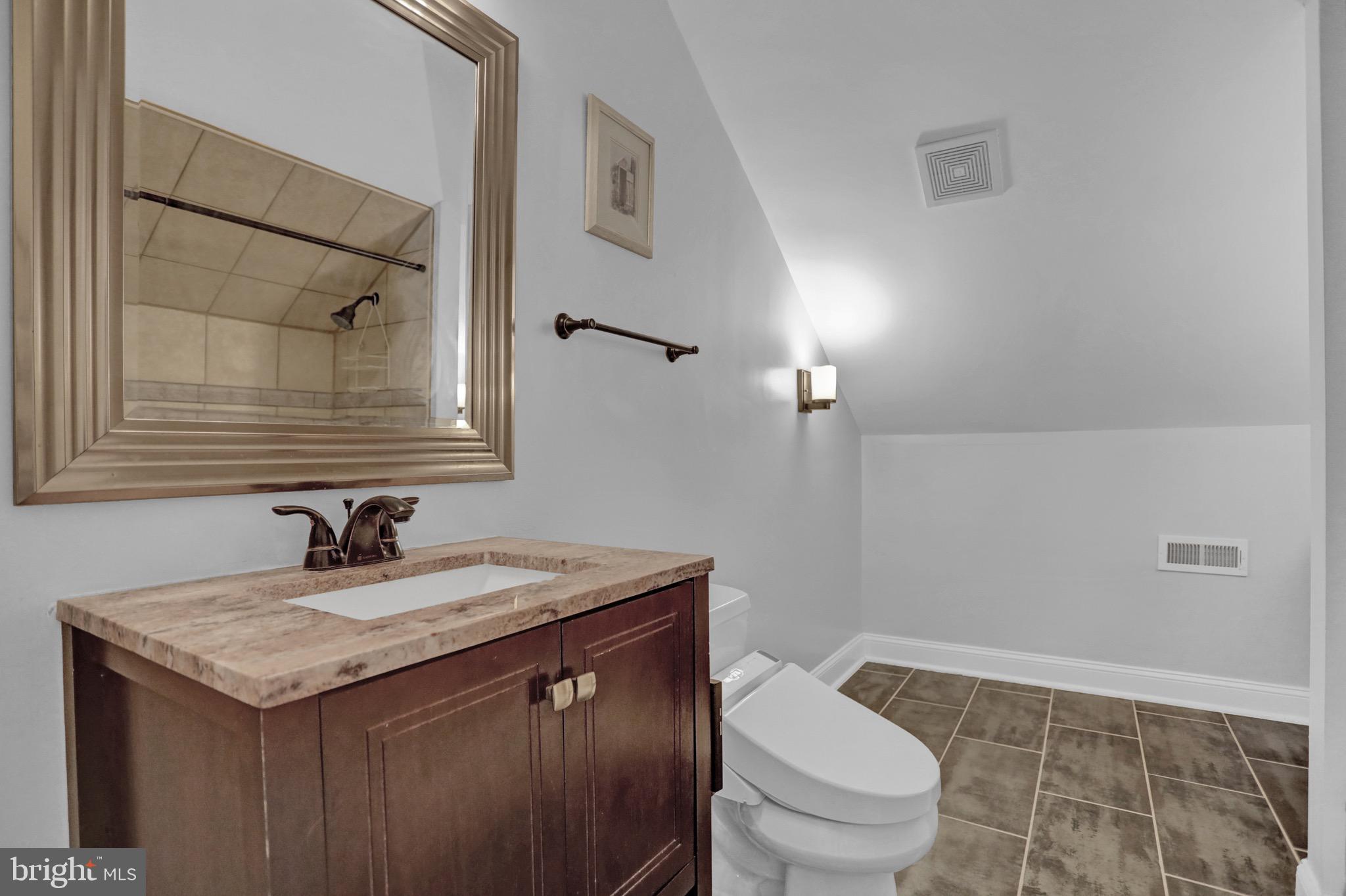 LAKE EVESHAM HISTORIC DISTRICT - Residential