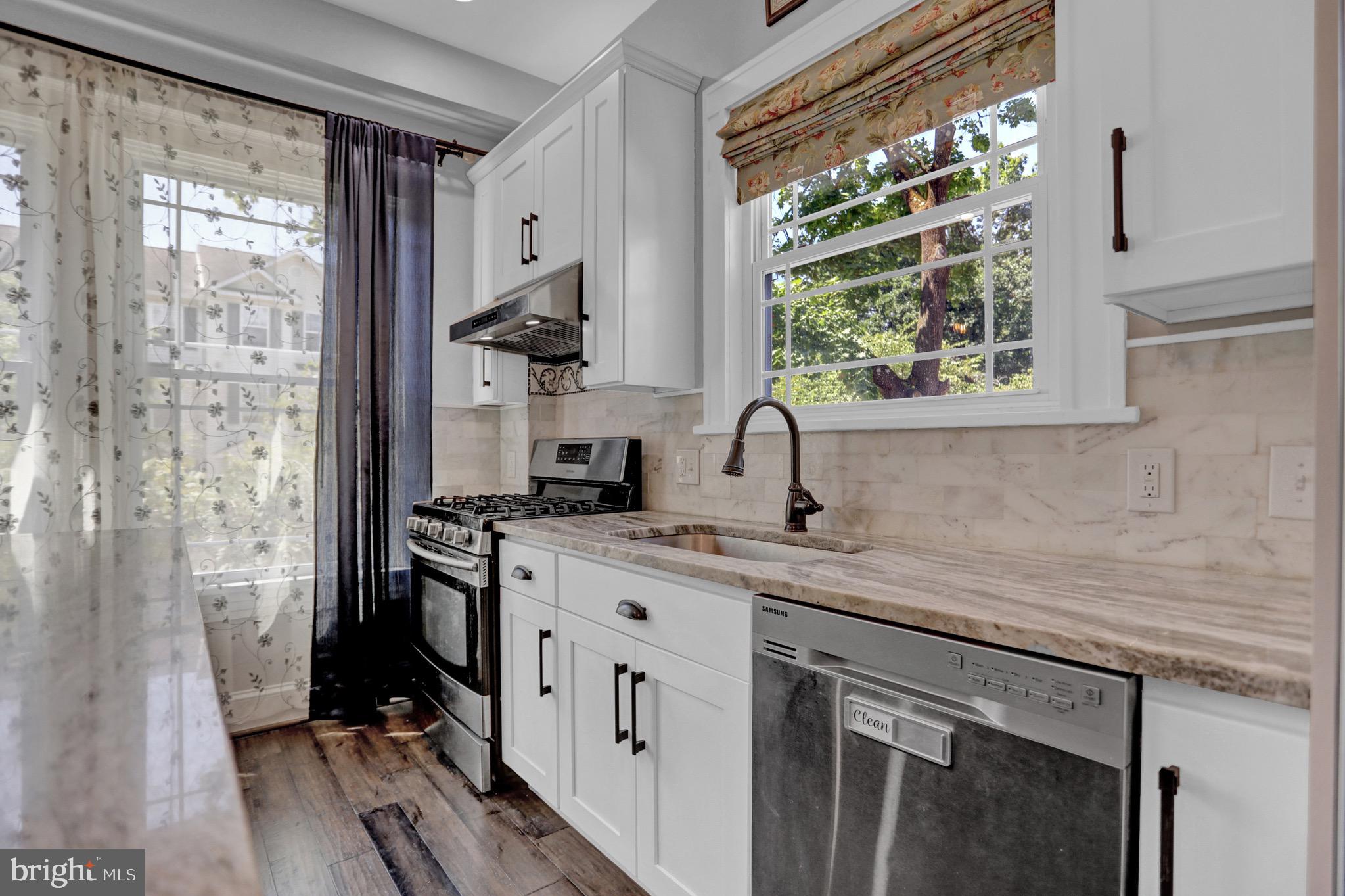 LAKE EVESHAM HISTORIC DISTRICT - Residential