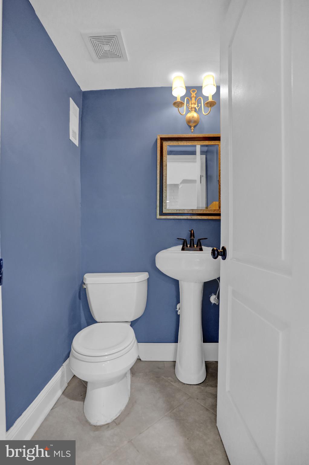 LAKE EVESHAM HISTORIC DISTRICT - Residential