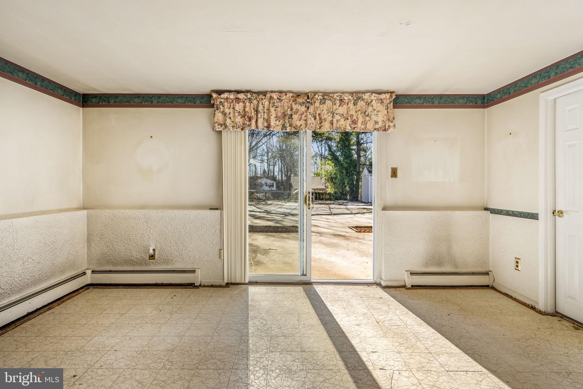 HIDDEN VALLEY - Residential