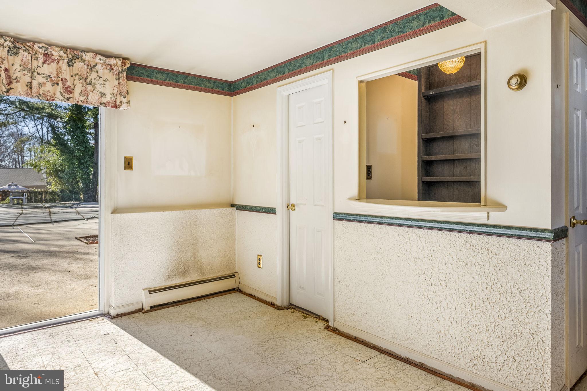 HIDDEN VALLEY - Residential