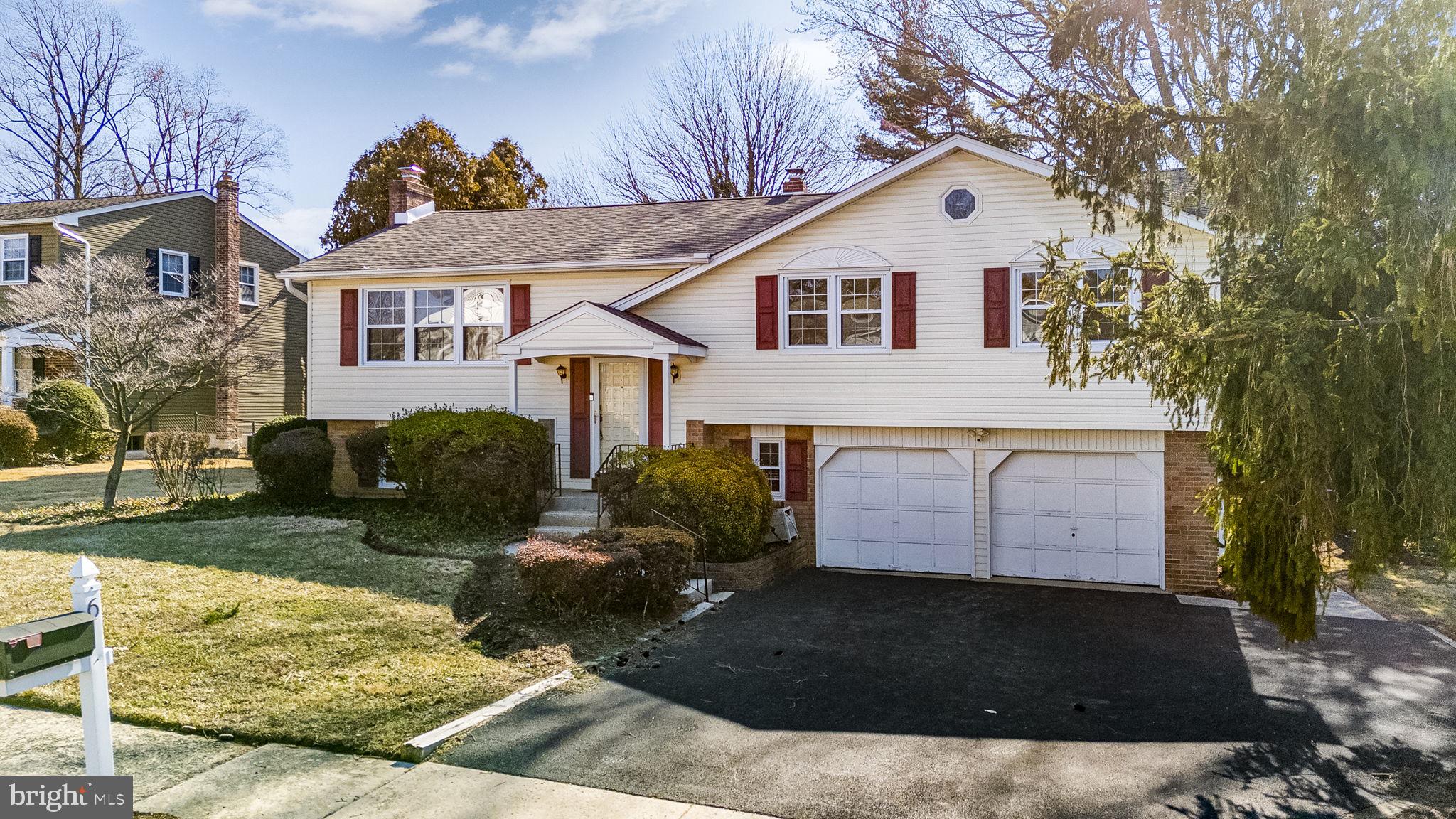 HIDDEN VALLEY - Residential