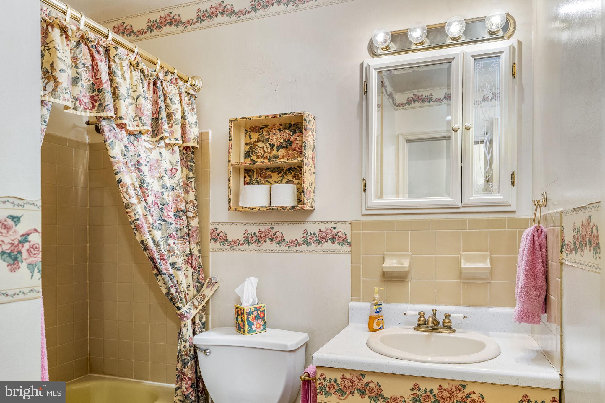 HIDDEN VALLEY - Residential