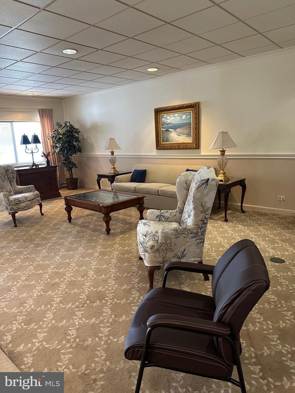 860 LOWER FERRY ROAD 2 O