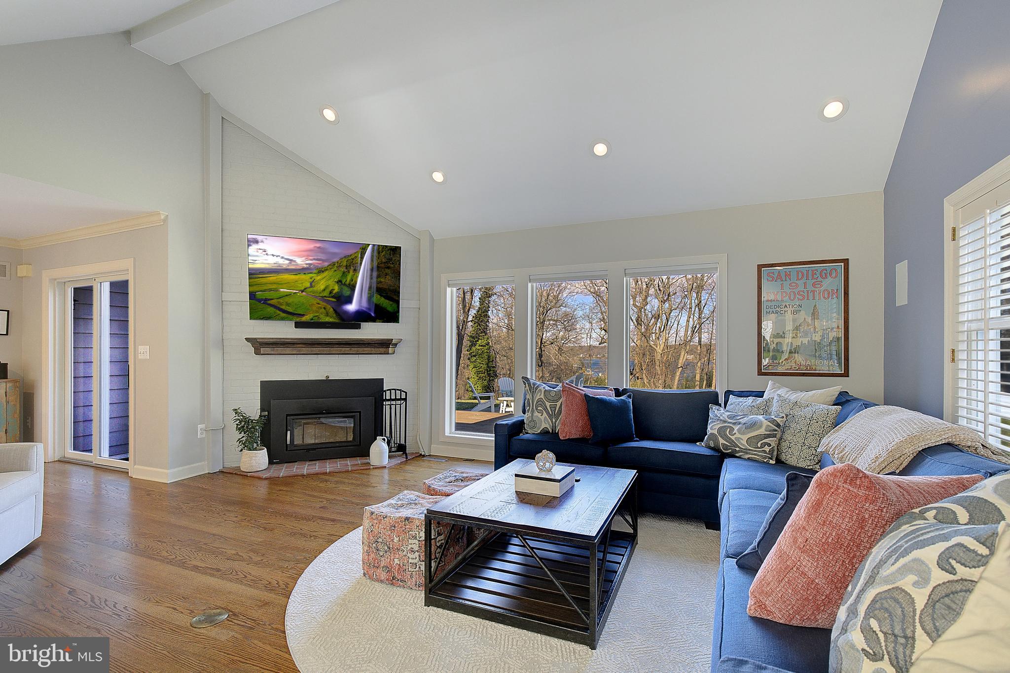 THE DOWNS - Residential