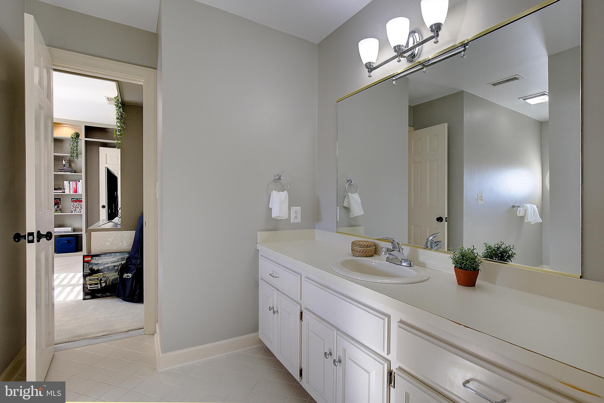 THE DOWNS - Residential