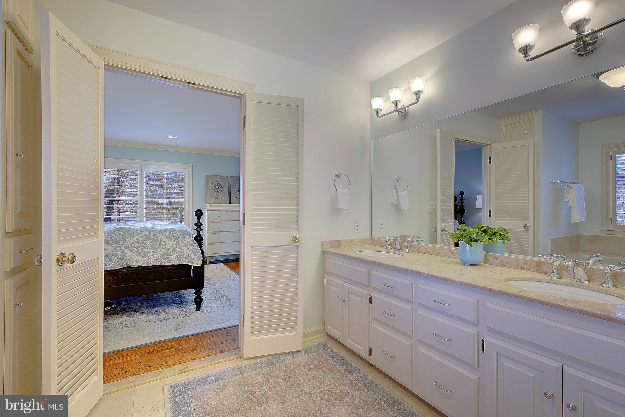 THE DOWNS - Residential