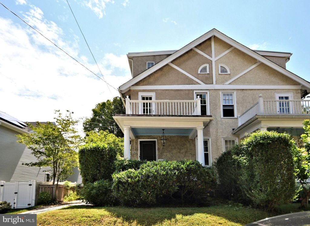 Photo of 816 E Southampton Avenue, GLENSIDE, PA 19038 (MLS # PAMC2165484)