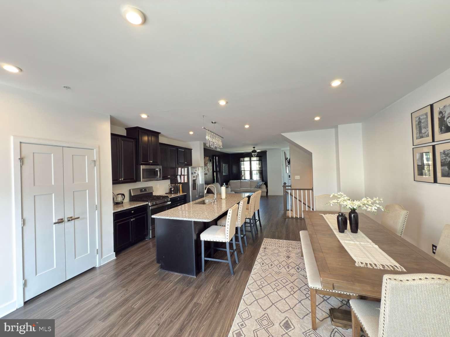 GREENLEIGH AT CROSSROADS - Residential