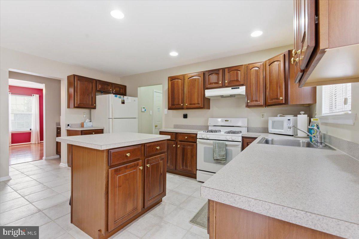 COUNTRY CLUB OF THE POCONOS - Residential