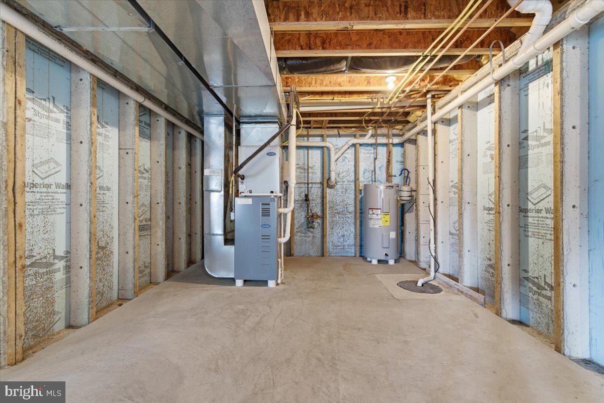 COUNTRY CLUB OF THE POCONOS - Residential