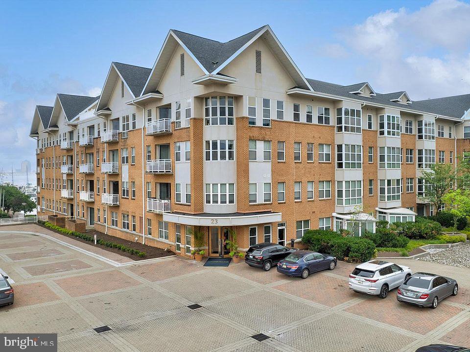 23 PIERSIDE DRIVE 324