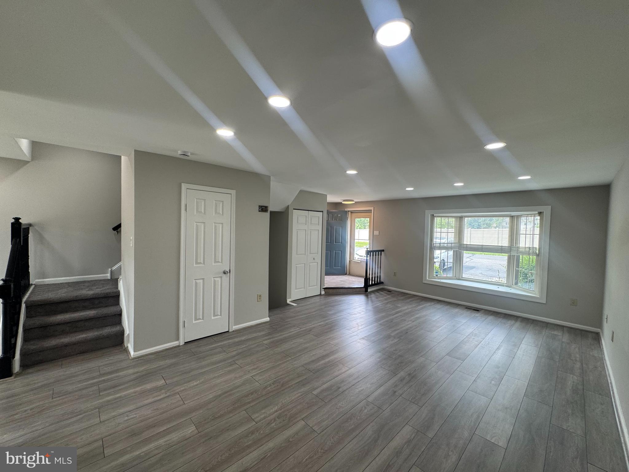 MAPLE GLEN - Residential