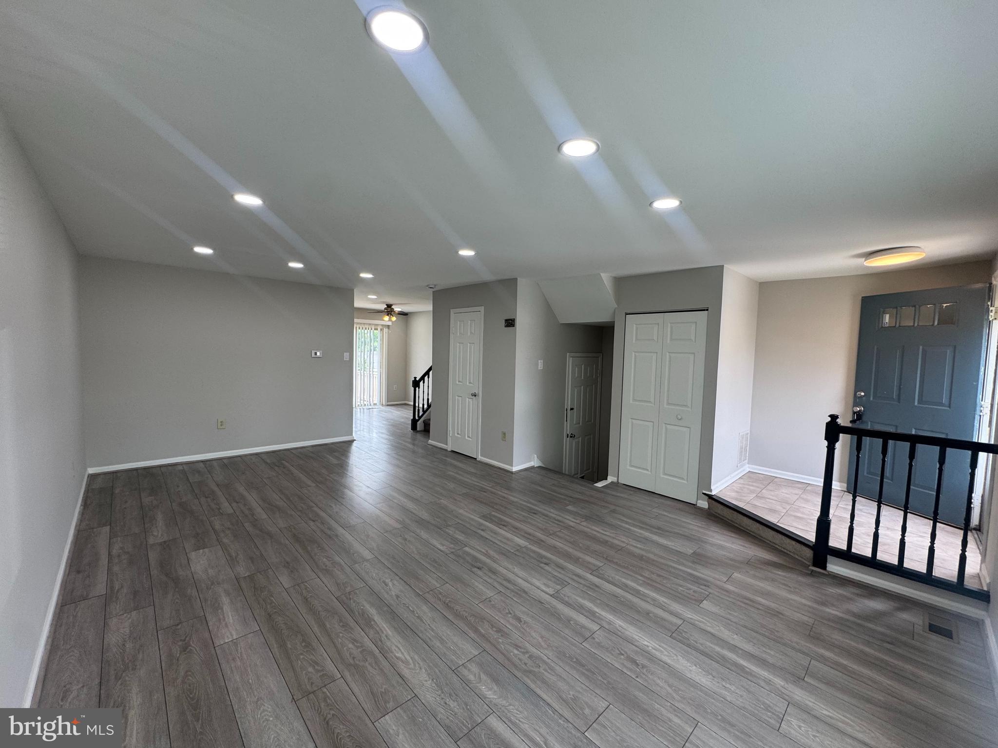 MAPLE GLEN - Residential