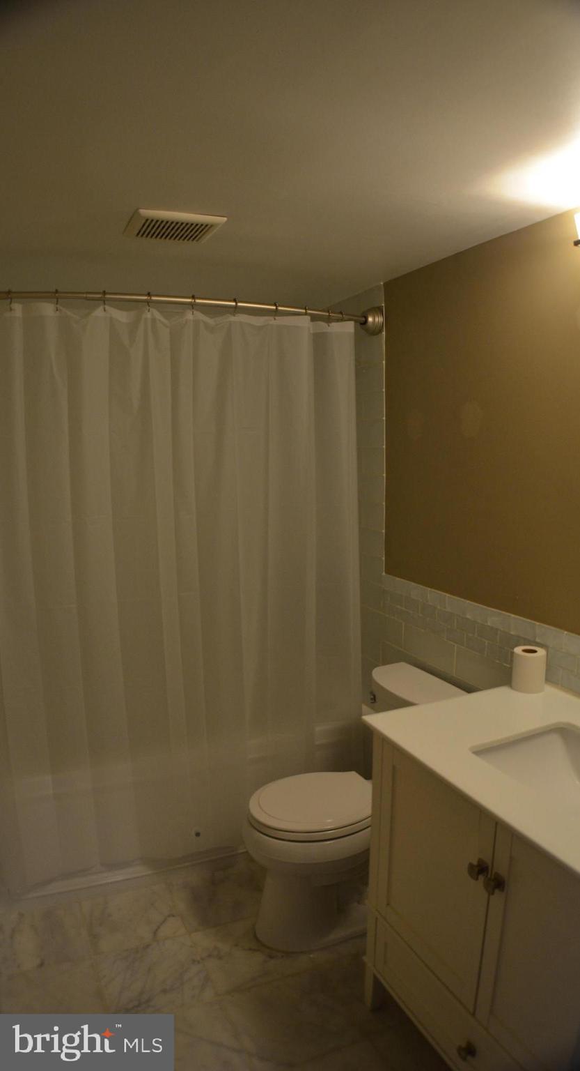 THE COVE - Residential Lease