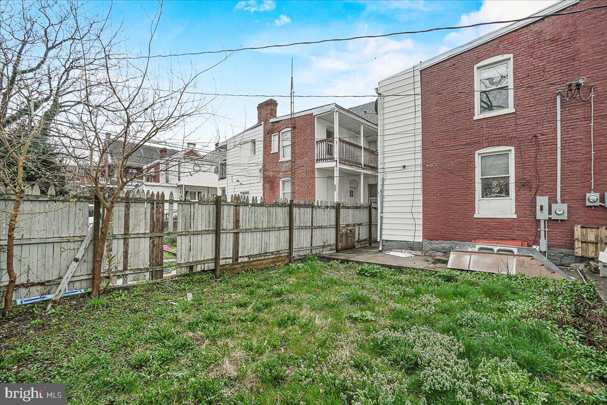 HAGERSTOWN - Residential