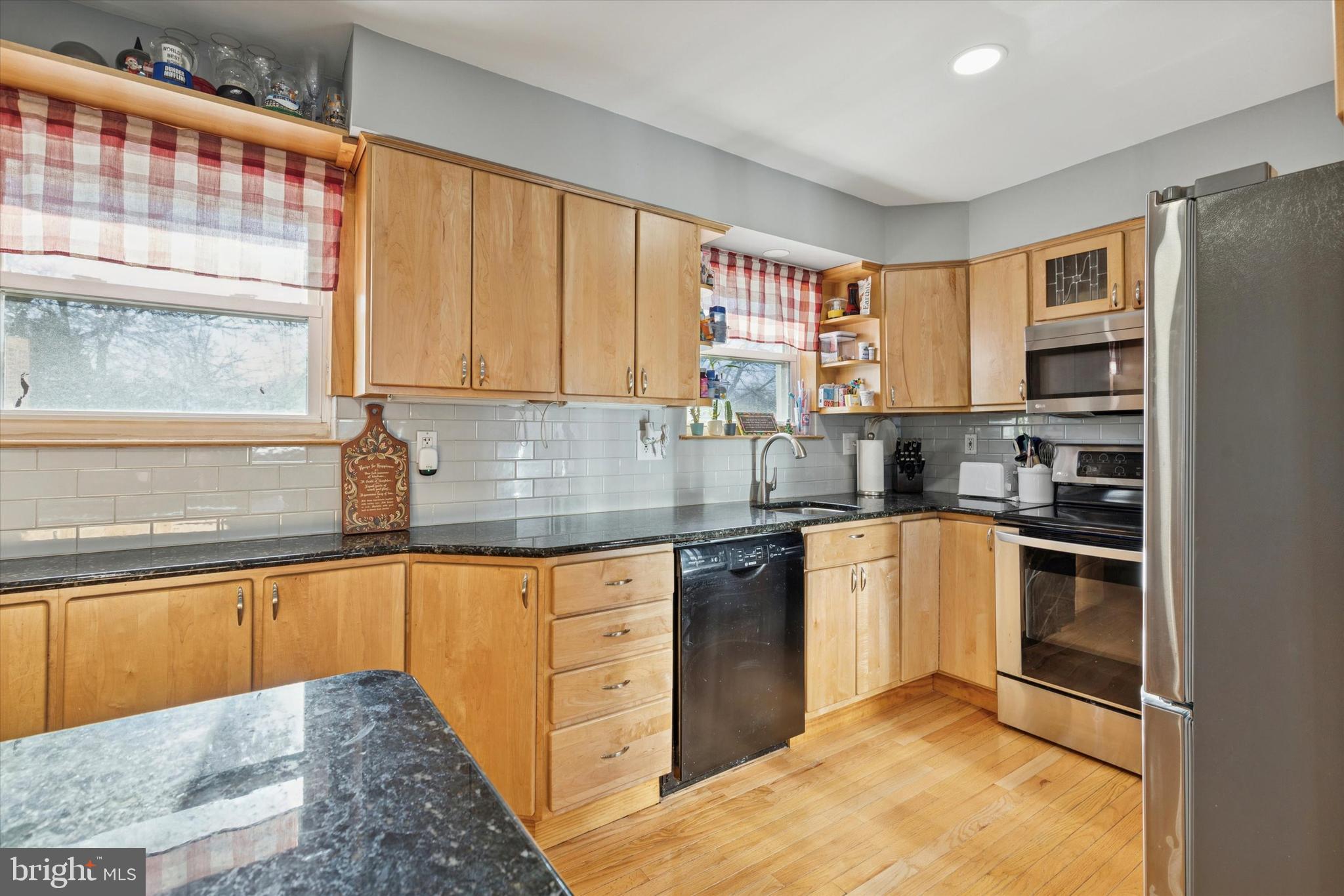 NORRIS HILLS - Residential