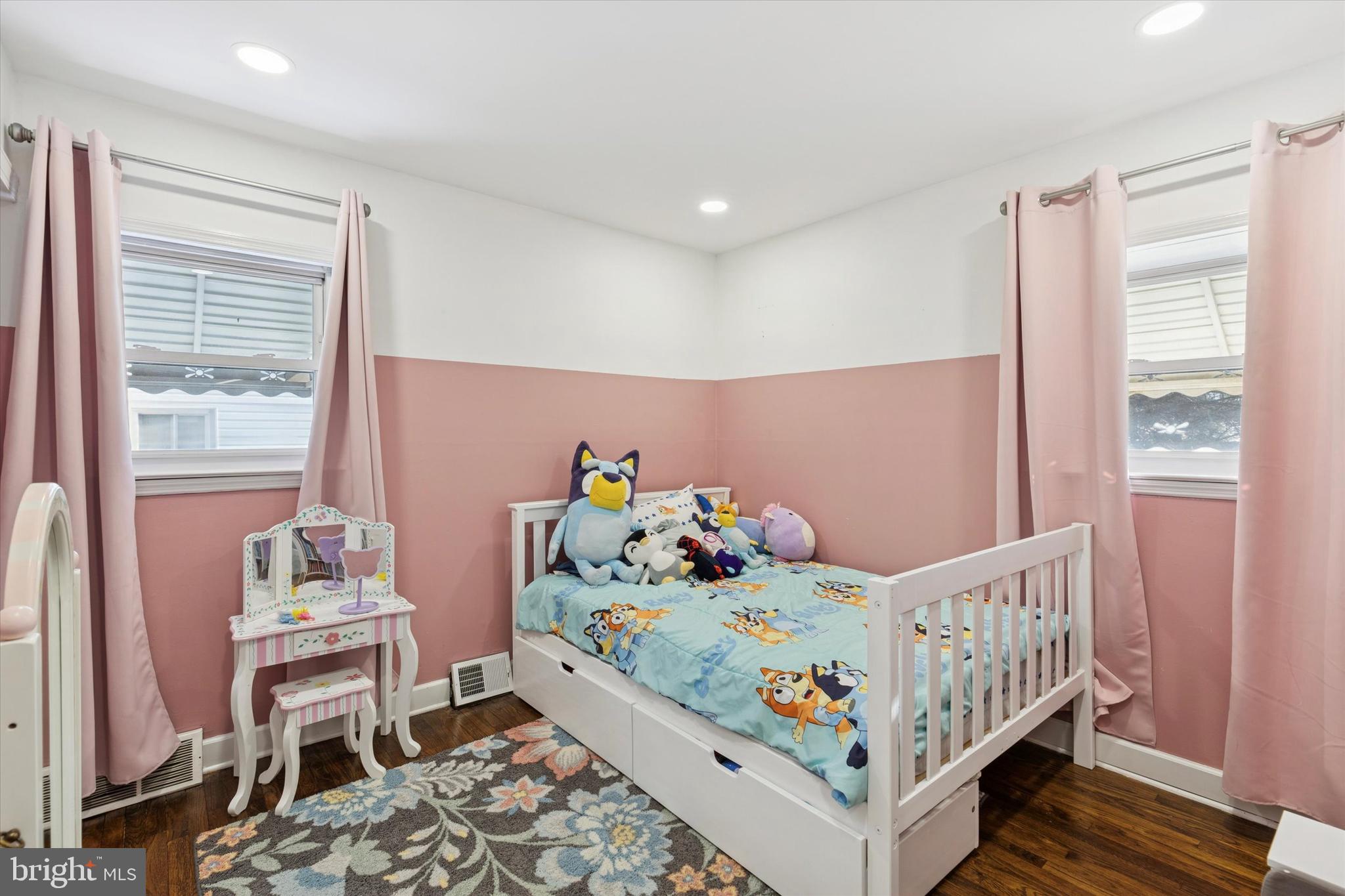 NORRIS HILLS - Residential