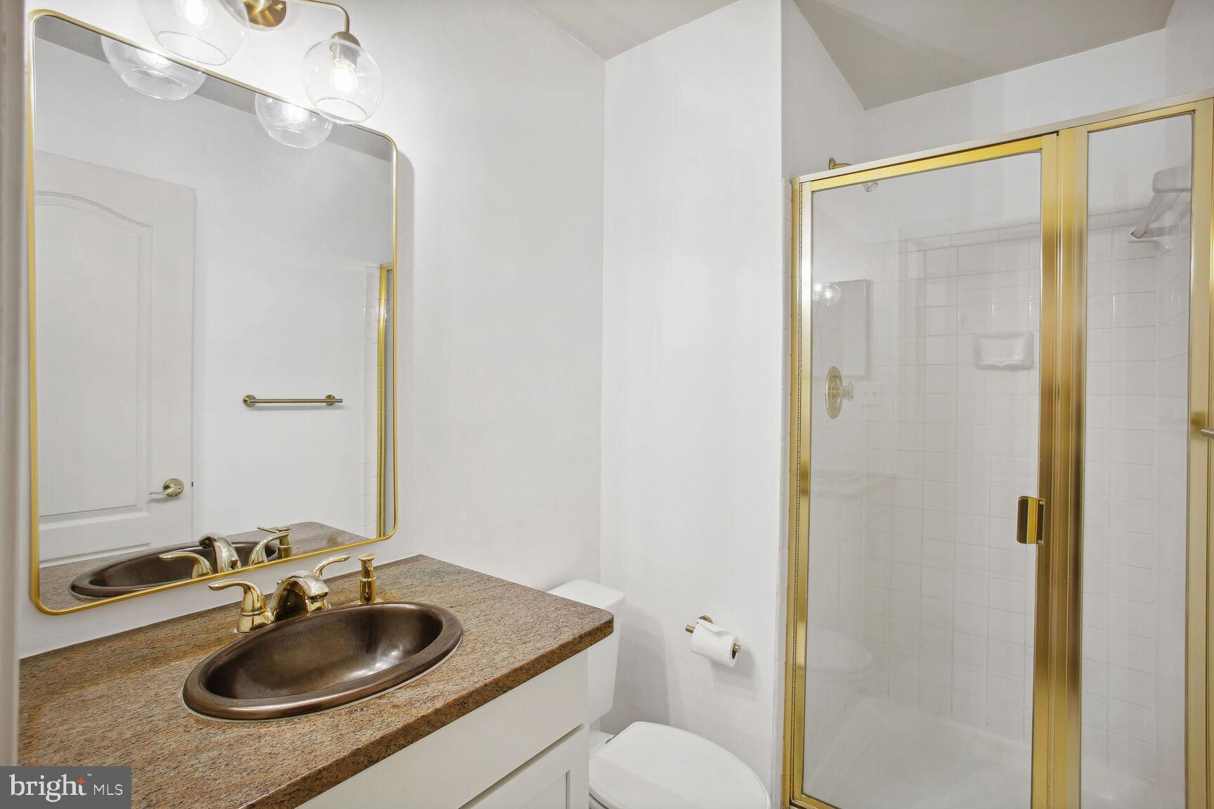 QUAKER HILL - Residential