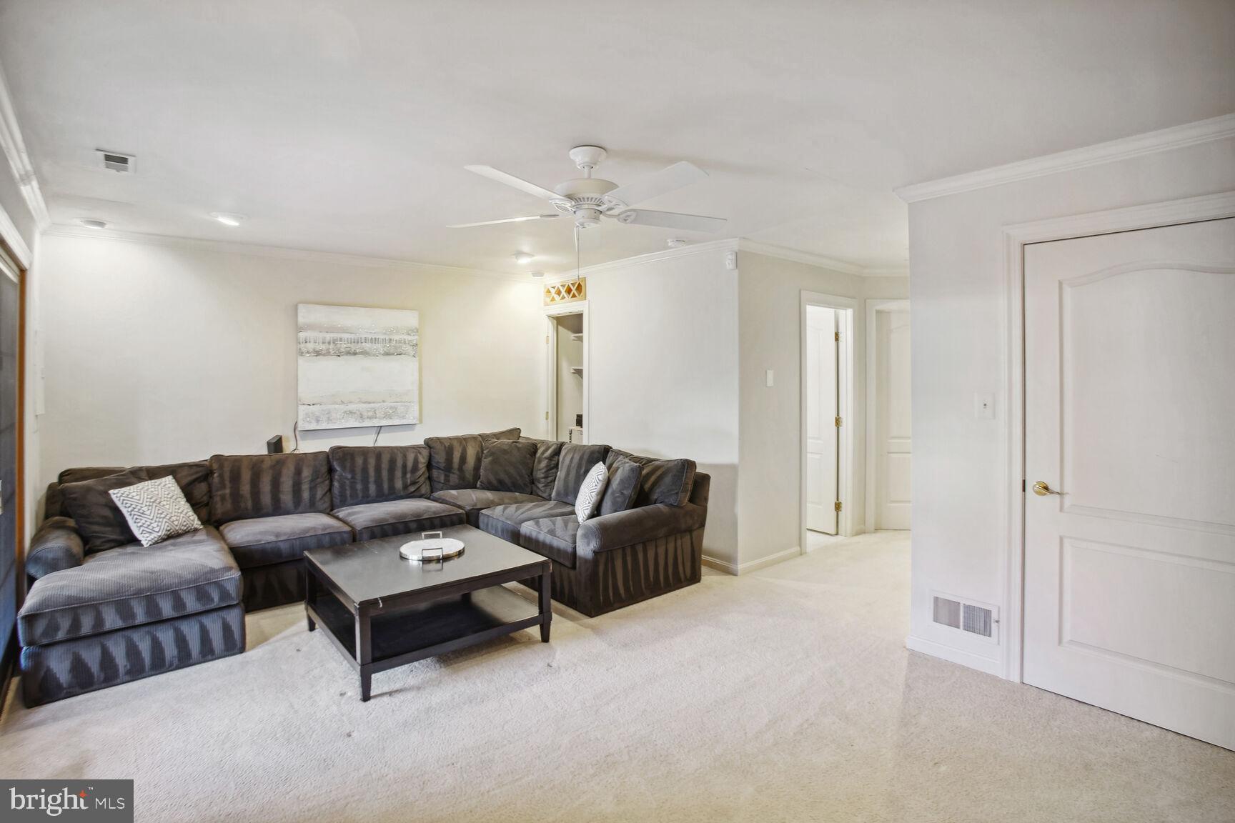 QUAKER HILL - Residential