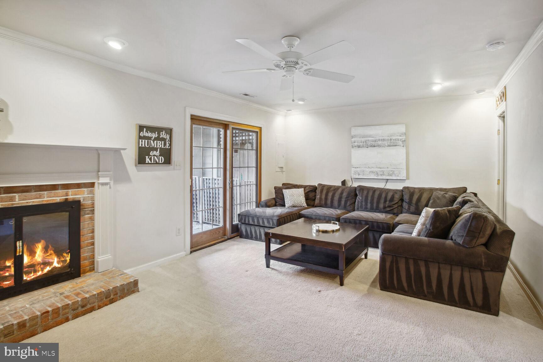 QUAKER HILL - Residential