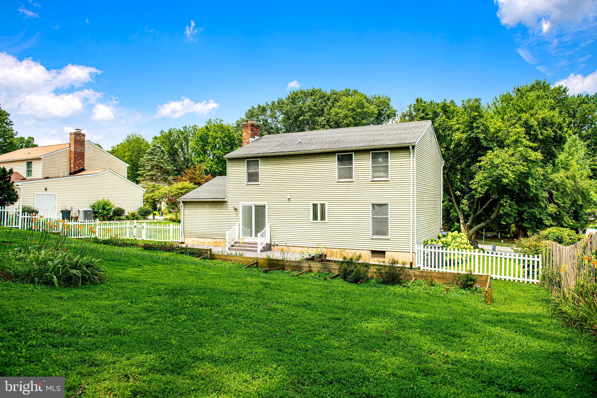 HARFORD WOODS - Residential Lease