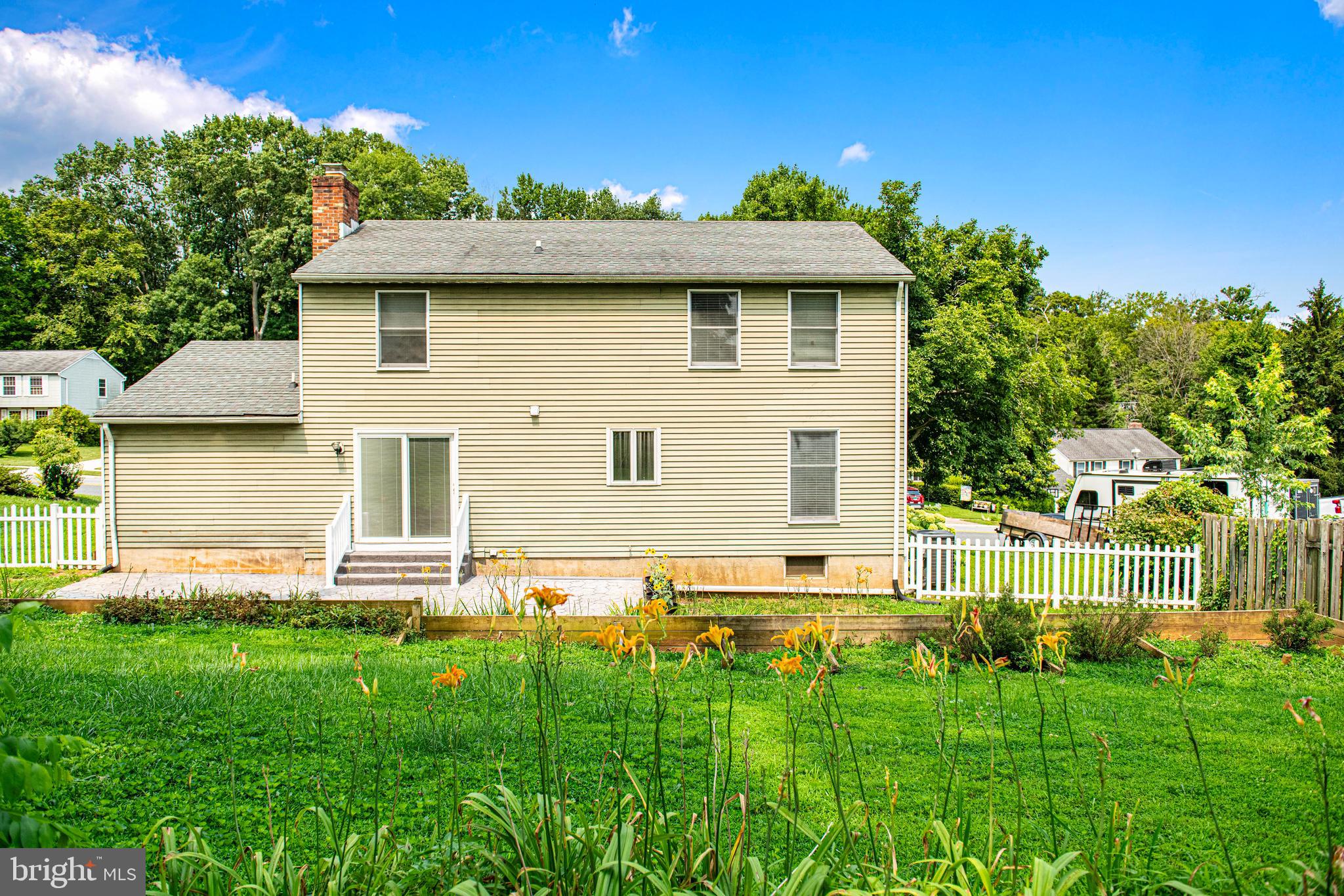 HARFORD WOODS - Residential Lease