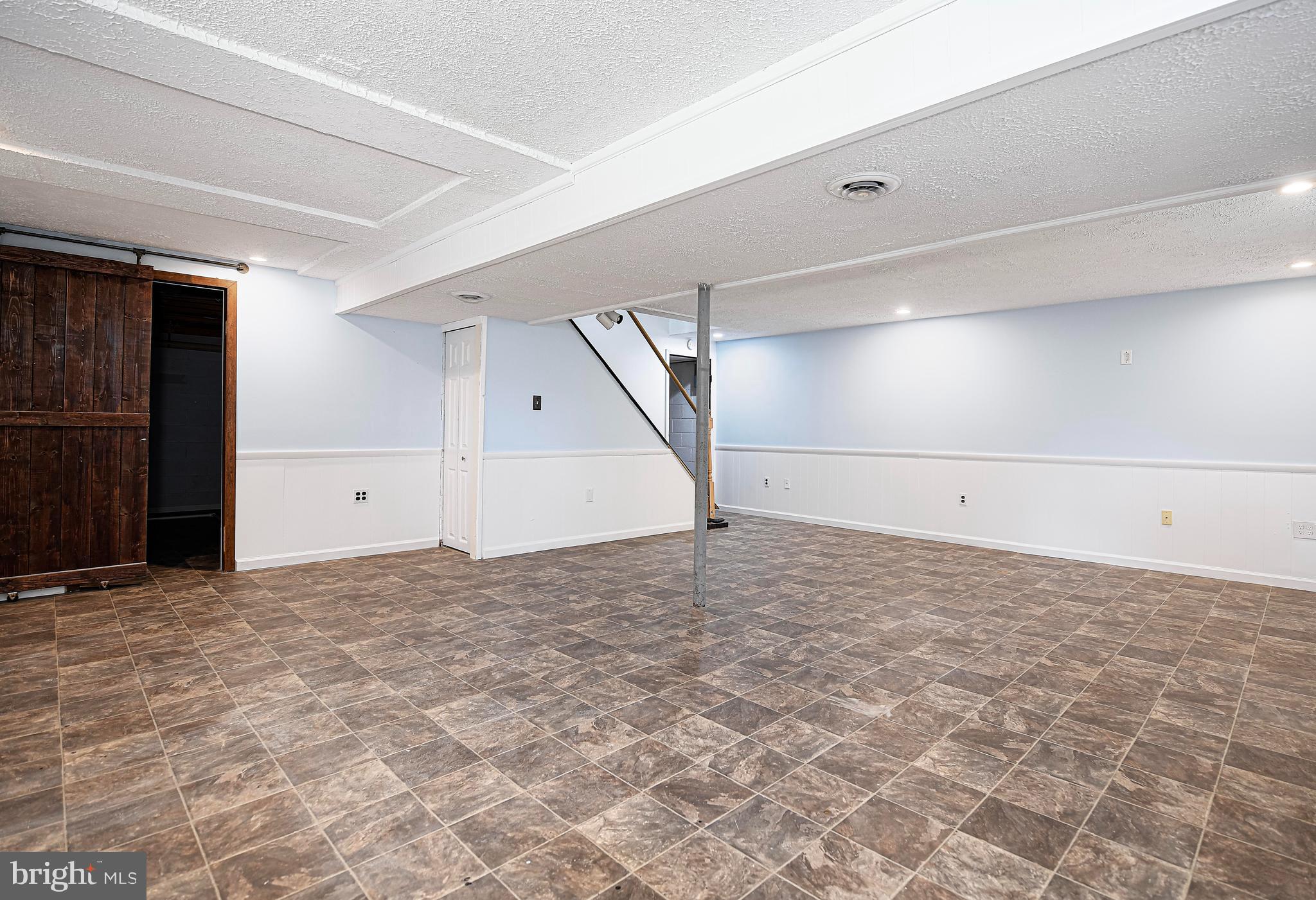 HARFORD WOODS - Residential Lease