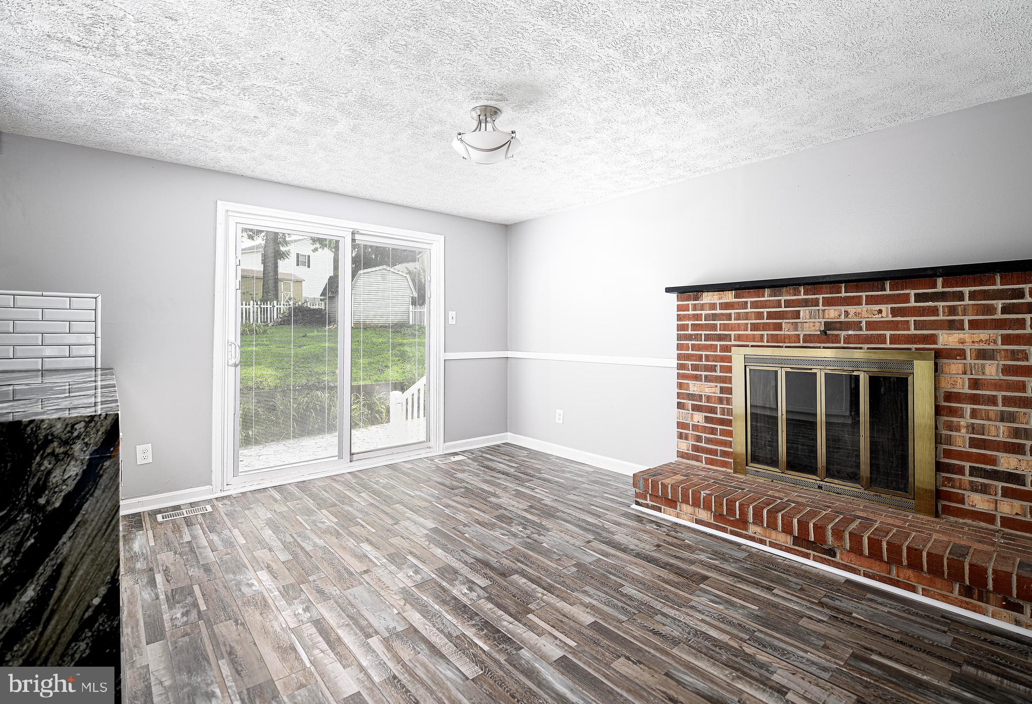 HARFORD WOODS - Residential Lease