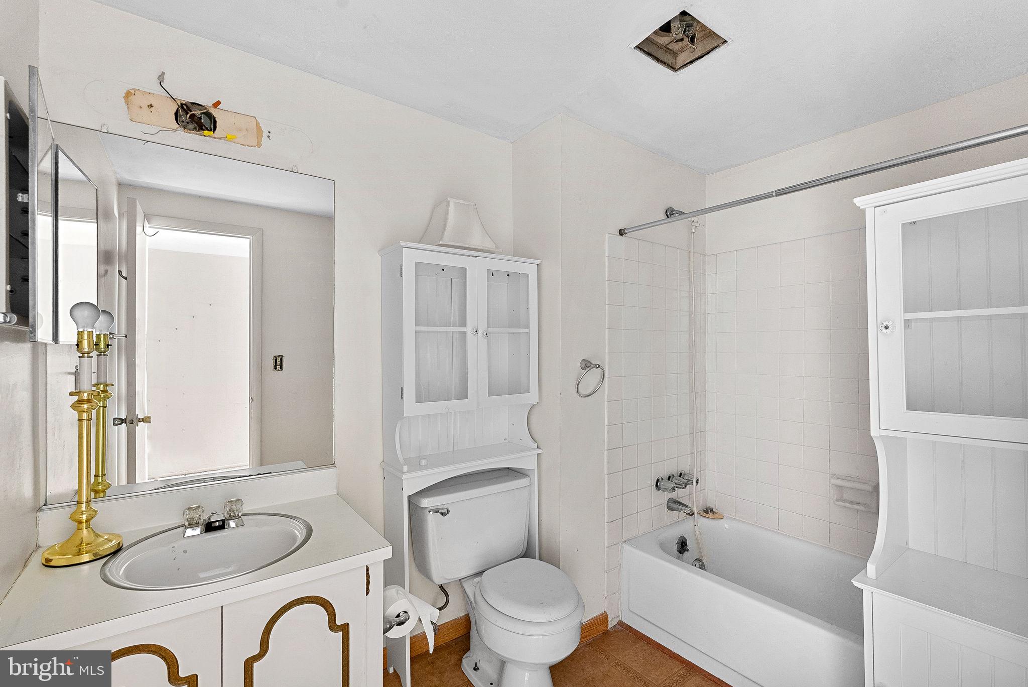 SUGARLAND RUN - Residential