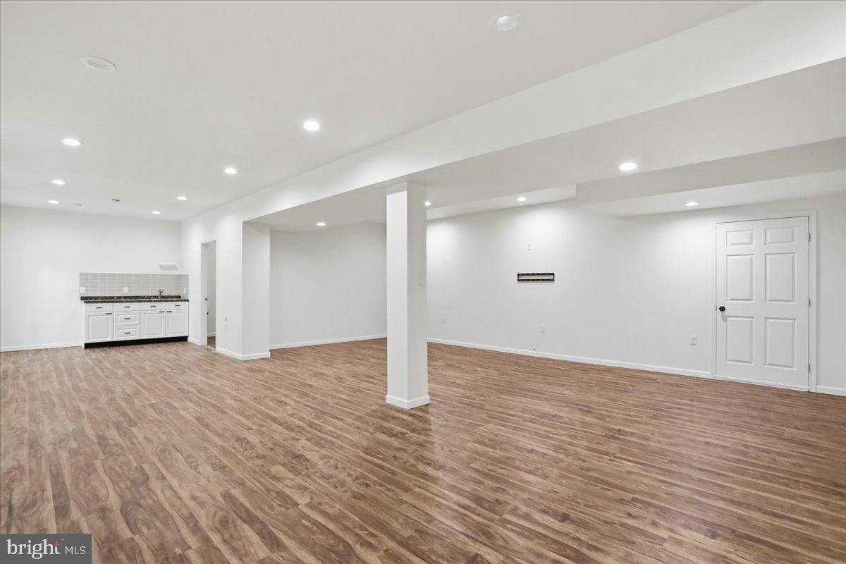 BROOKFIELD - Residential