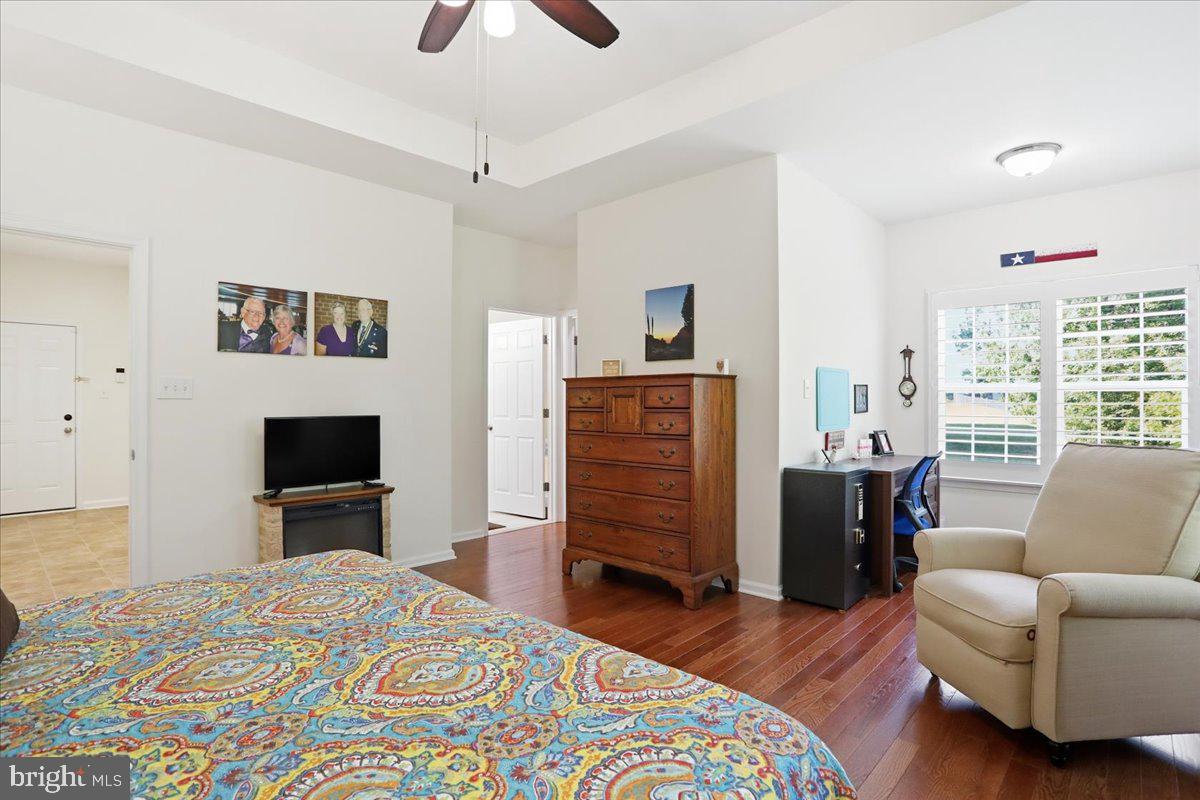 BROOKFIELD - Residential