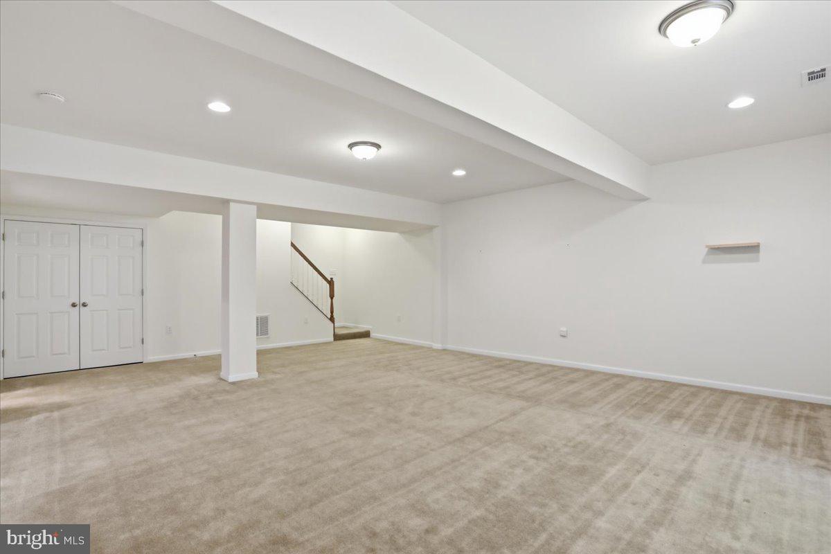 BROOKFIELD - Residential