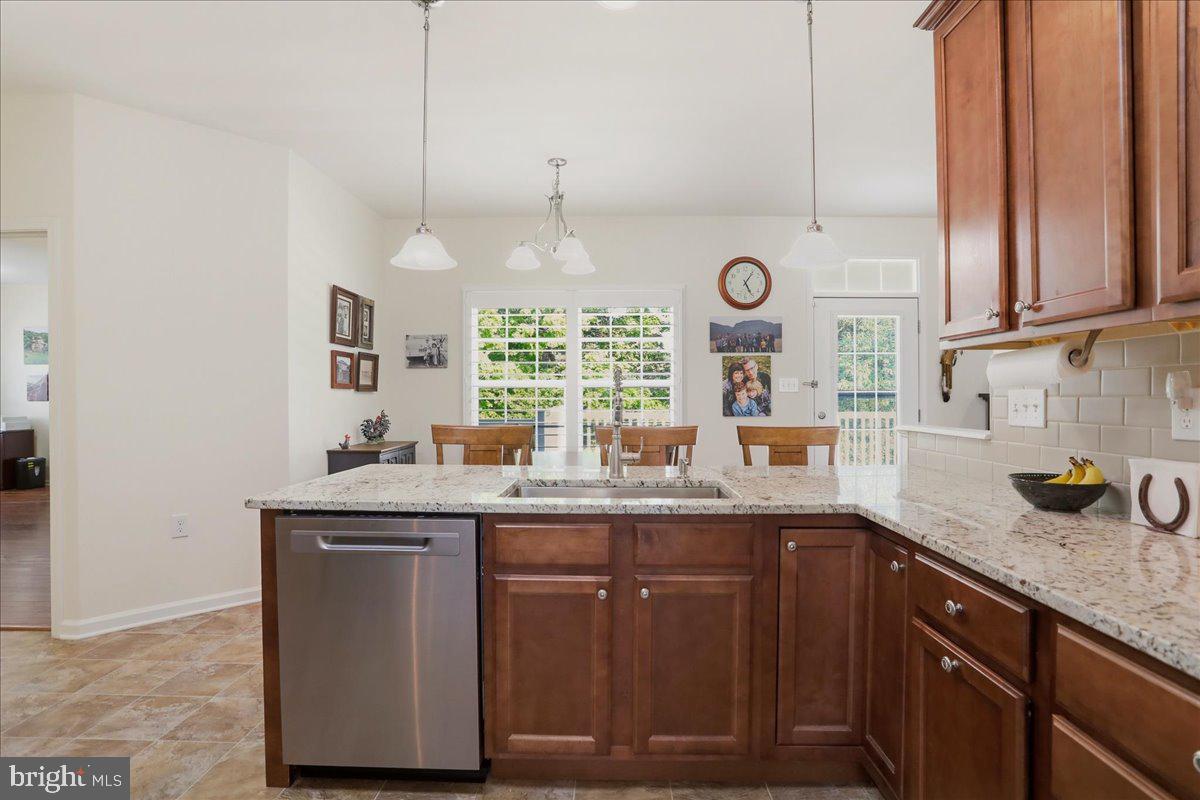 BROOKFIELD - Residential