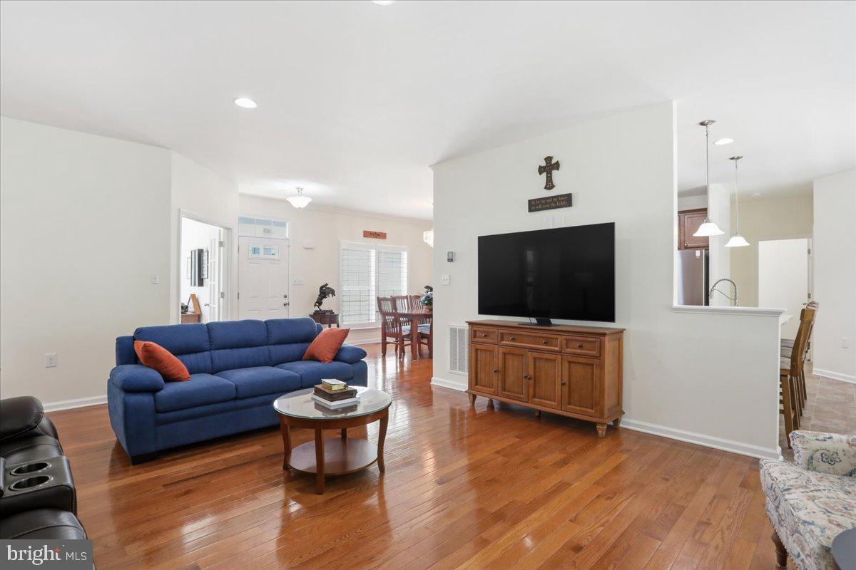 BROOKFIELD - Residential