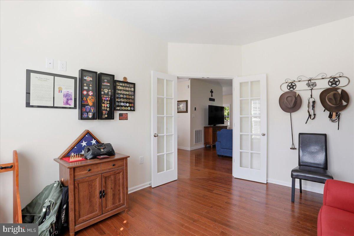 BROOKFIELD - Residential