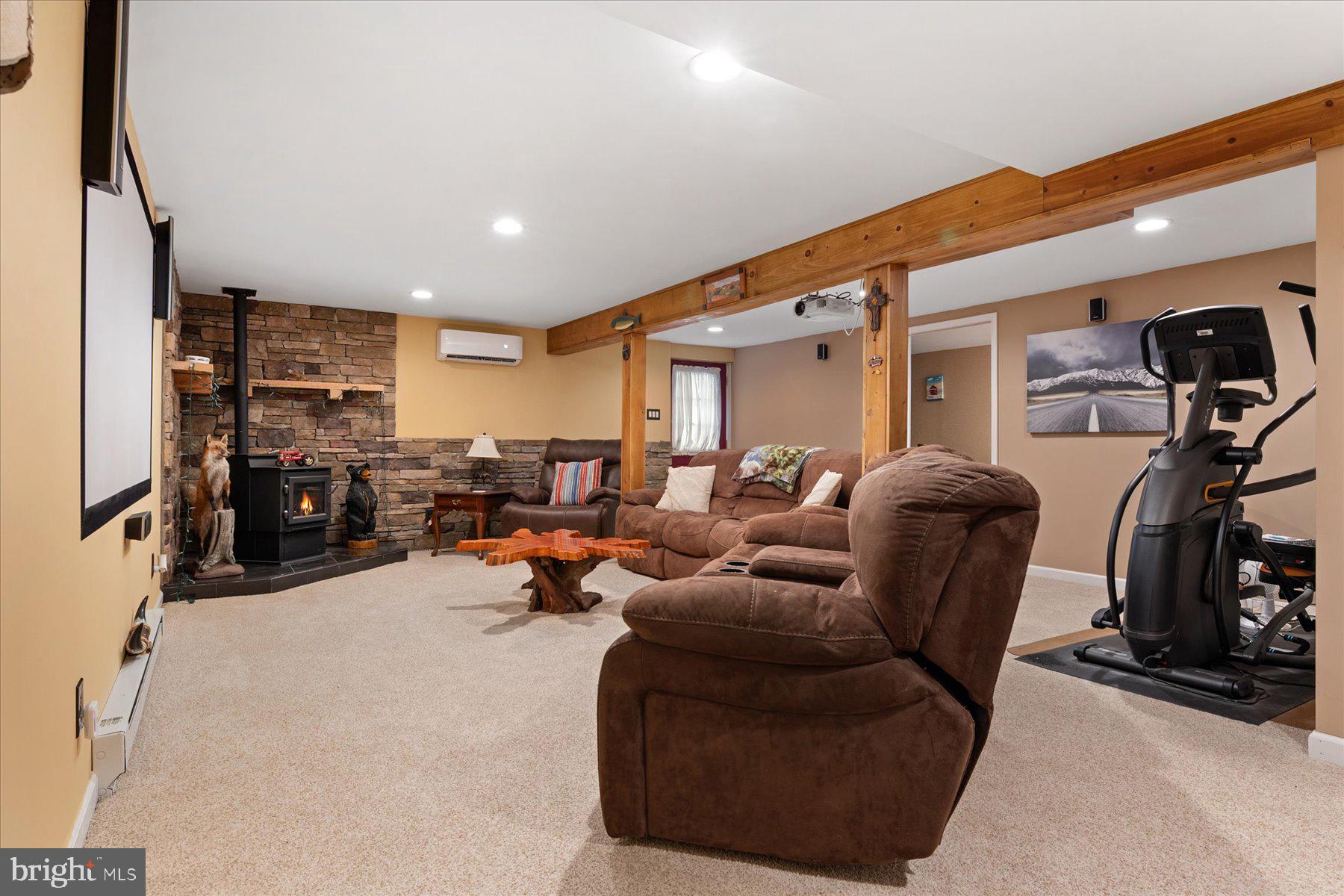 PLEASANT HILLS - Residential